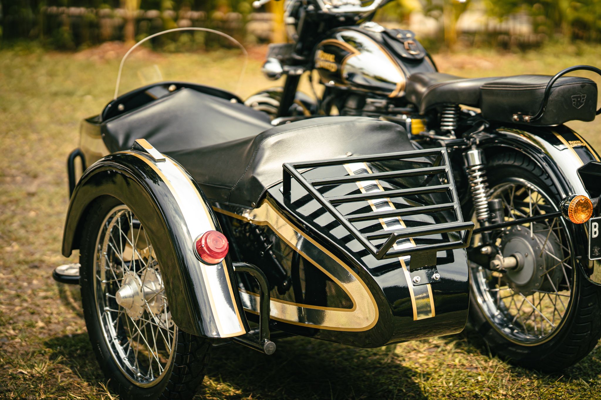 Royal Enfield Sidecar – front three‑quarter view